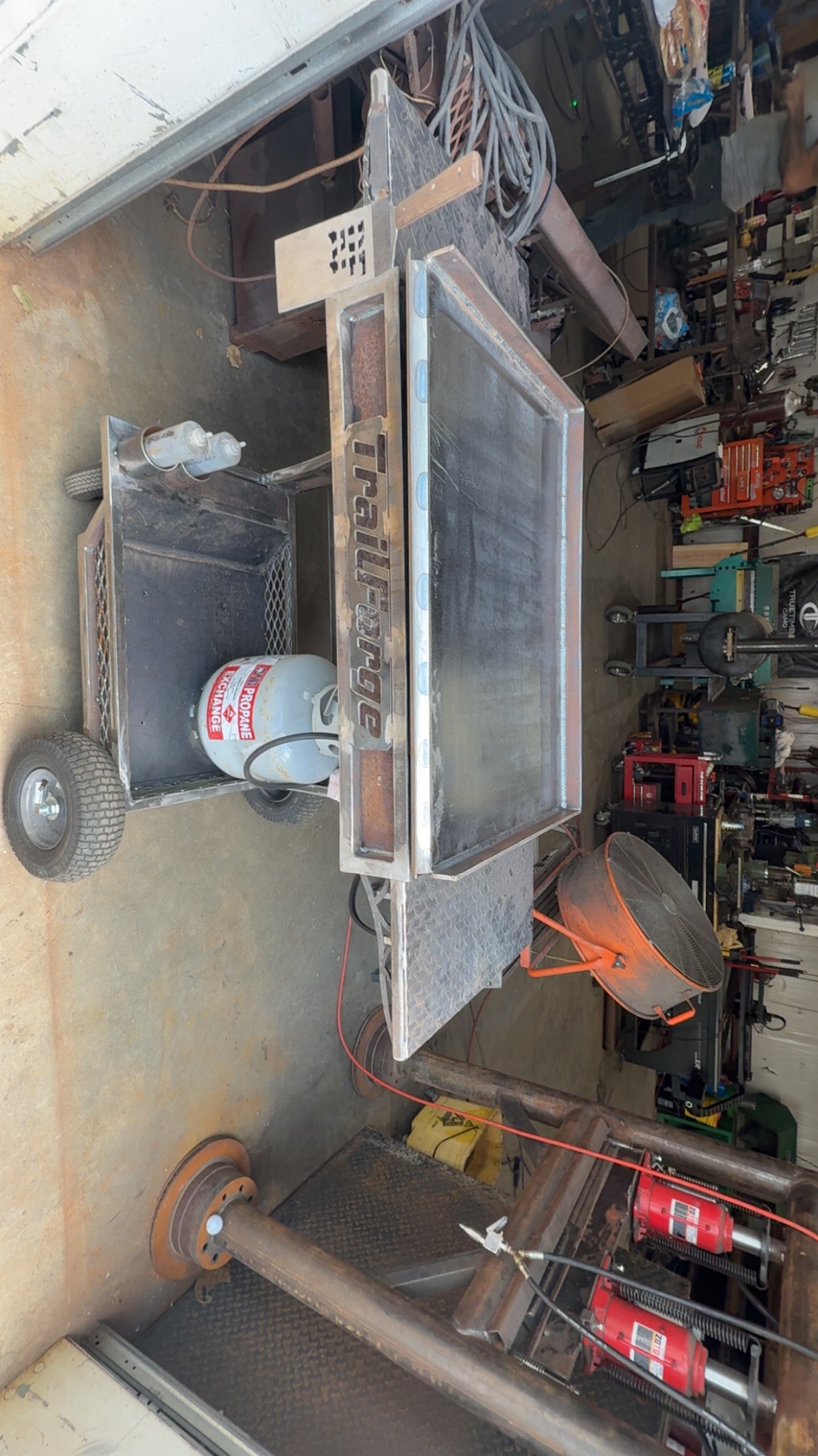 Trail forge