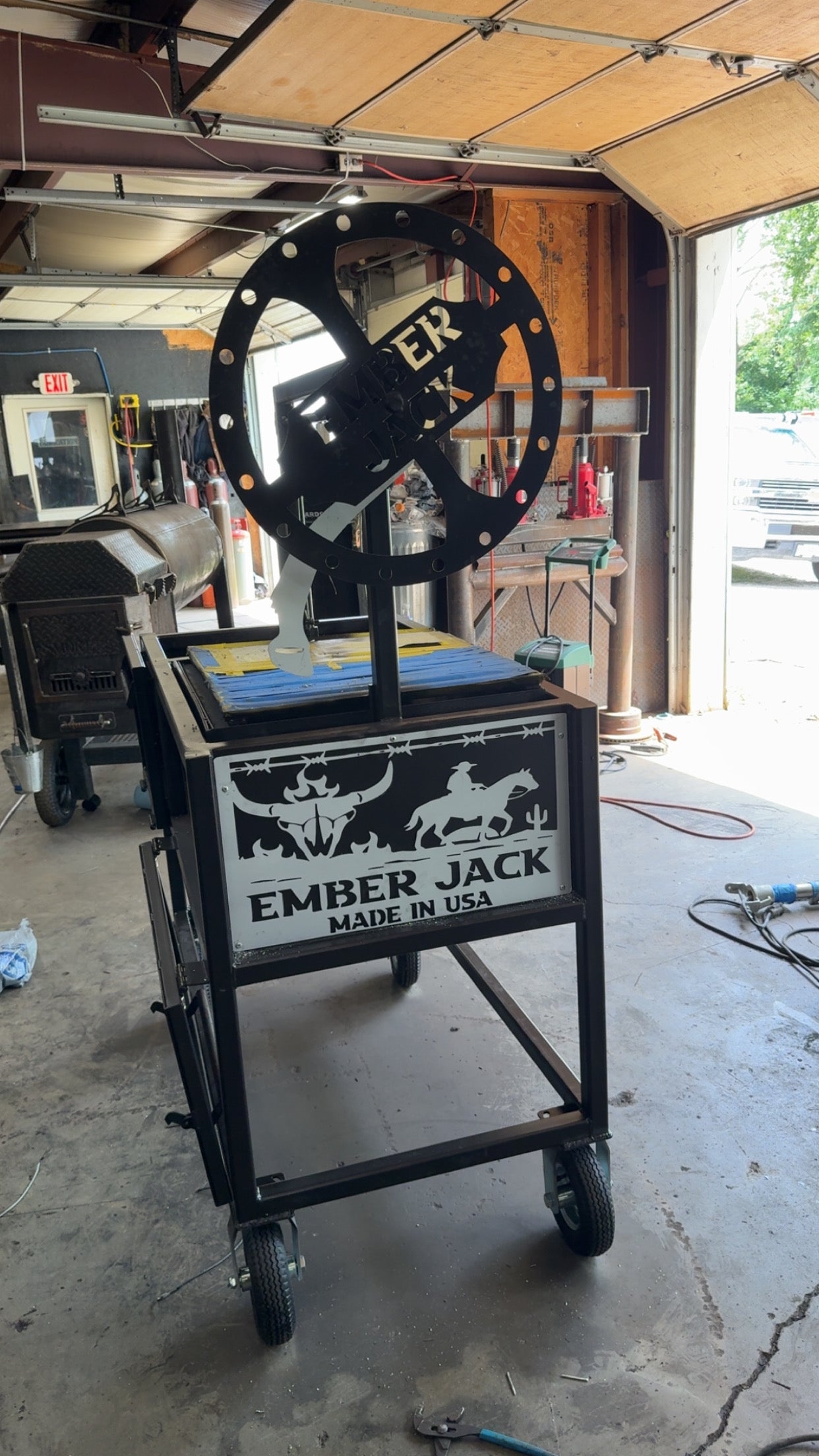 EMBER JACK SANTA MARIA